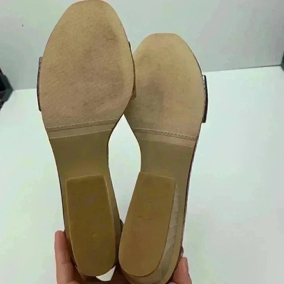 Vaneli sandals 9.5 N bronze leather t-strap chunky - Picture 6 of 11